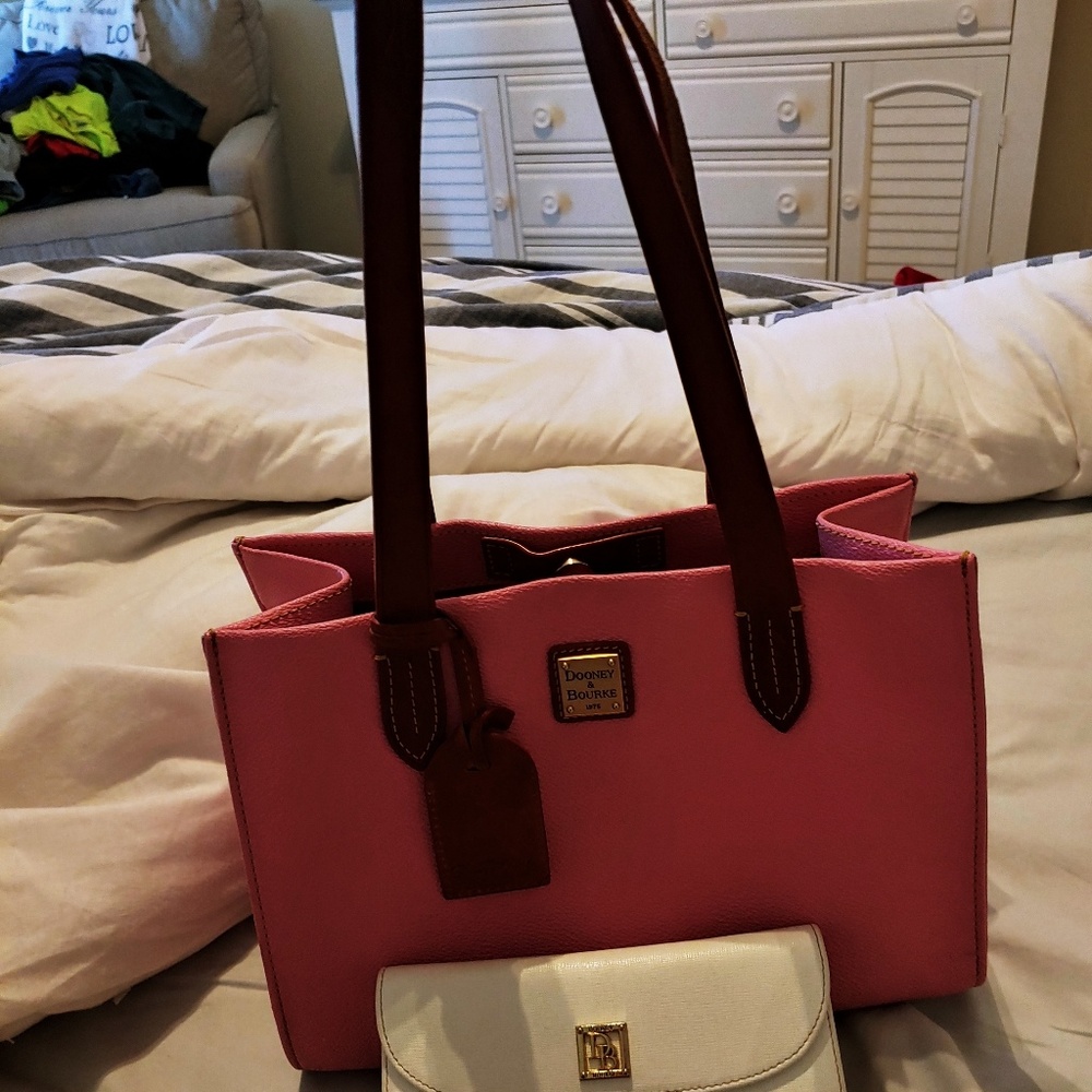 dooney and bourke purse and wallet